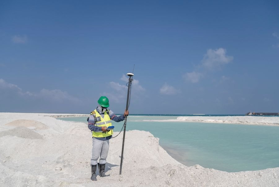 Land Surveyor Cost Guide in Melrose